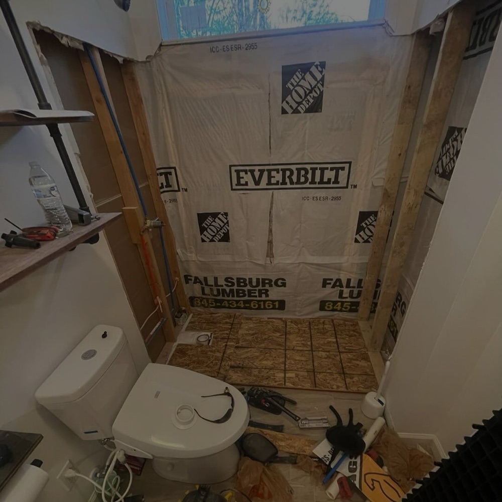 Bathroom before remodeling